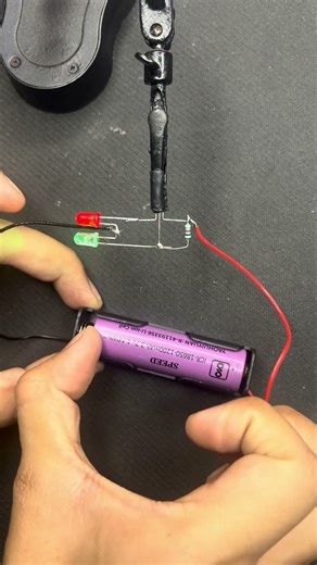 Blinking Led Circuit With Schema...