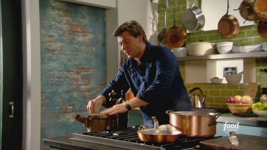 70K views · 569 reactions | The 500 (!!!) ⭐⭐⭐⭐⭐ reviews don't lie: This is the ULTIMATE tomato soup! Subscribe to discovery+ to stream more of #TylersUltimate with Tyler Florence: https://links.discoveryplus.com/EIk5H8M26gb. #discoveryplus Get the recipe: https://foodtv.com/3AD1Ttl. | Food Network | Facebook