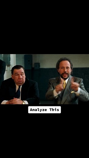 Analyzing the Intense Conversation in 'Analyse This' with Billy Crystal and Robert De Niro