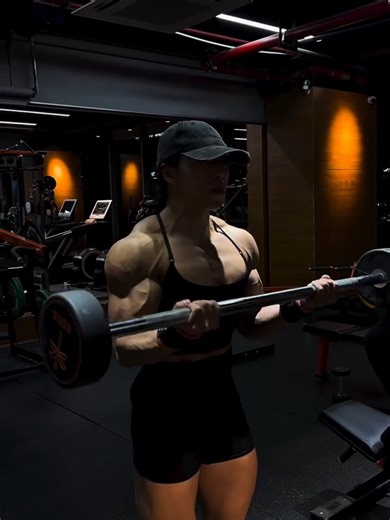 Powerful Biceps Workout for Women