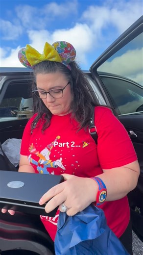 Rebecca | Disney Personal Shopper on Instagram: "Part 2… 🎉 The surprise is revealed! 😍 Check out this limited edition Donald Duck pin set — produced from the Disney Catalog in 2004, this set features a set of six commemorative pins including recreations of: • a 1940s first issue of Walt Disney’s “Comics and Stories” cover • a Donald Duck “squeaker bill” hat sold at Disneyland in the 1950s • Donald Duck on “Walt Disney Presents” from the 1960 TV show • Donald’s opening title card from a 1942 WW