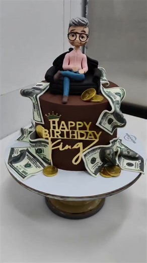 Best Boss and money cake decorating ideas #reels #cake #bosscake #birthdaycakedesign #cakedecorating
