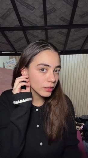 San:) (@sandrasancc2)’s videos with Yellow Water - Tele Music