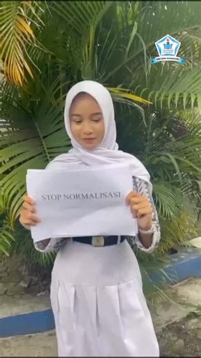 SMK BINA NUSANTARA UNGARAN on Instagram: "DPB (Desain Produksi Busana) Atau dikenal dengan Tata Busana SMK Bina Nusantara Ungaran terdapat kelas Kecantikan yang akan membekali siswa pengetahuan, sikap dan keterampilan dibidang rias wajah atau make up. jadi siswa dapat tetap cantik tanpa make up berlebihan karena siswa dibekali dengan pelajaran tata rias sesuai tema dan usia. #dpb #tatabusana #kecantikan #makeup #cantik #makeupartist #ungaranhits #ungaran"