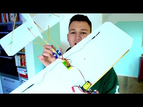 RC Flugzeug für 1€ bauen! Günstigstes Ferngesteuertes Flugzeug (ohne Elektronik)