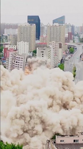 The most intense demolition you ever see #demolition #construction