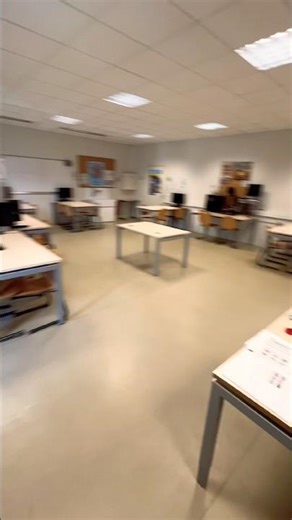 Salle de Technologie - 217 : collège Evariste Galois