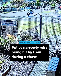 22K views · 47 reactions | A terrifyingly close call between a police car and a train has been captured on camera during a hot pursuit through Sydney. Read full story here ➡ https://nine.social/R0H | Nine.com.au | Facebook
