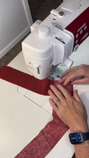 Binding my quilt Get your free quilt pattern through the link in my bio. Video by Shadow Valley Quilts #quiltingtutorial #freequiltpattern #fallquilt #tumblingleavesquilt #quiltersoftiktok #quilting #shadowvalleyquilts #CapCut | Jennifer