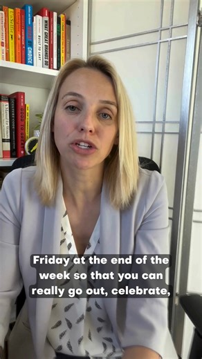 YellowTelescope on Instagram: "At the start of the year, owners and managers often look for tools that are more affordable, more efficient, or better aligned with their business goals—and patient management software is usually high on that list. While changing this type of system can feel overwhelming, Abby is sharing tips to help make the transition as smooth and painless as possible. #YellowTelescope #YTSeminar #PatientCoordinator #AestheticSurgeon #cosmeticsurgeon #plasticsurgeon #facialplast