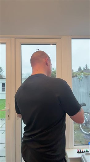 Powerade: Ultimate Isotonic Drink for Gym Hydration