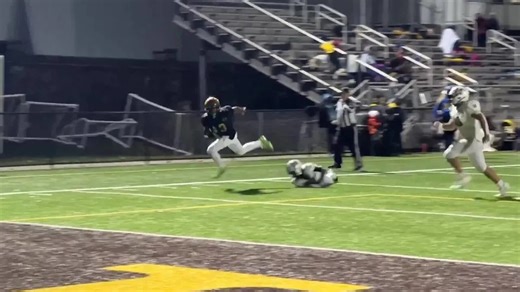 Mercyhurst Prep falls to Farrell in District 10 football final: Game highlights