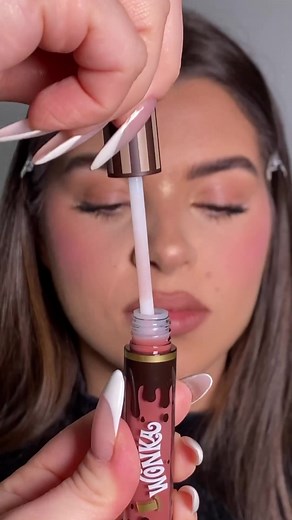 Simple & Sweet 🍩Here’s a quick glam tutorial using our Willy Wonka x SHEGLAM Collection! 🍫Shop yours before it’s gone again at SHEGLAM.com 🛍🛒(ID 11638351) #SHEGLAM #SHEGLAMCrueltyFree #sheglamwillywonkacollection #makeuptutorial #makeup