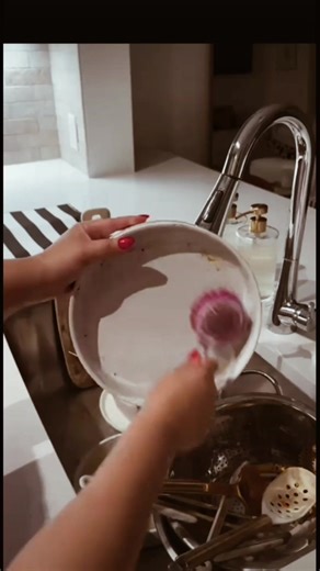 Every share helps a single mom like me turn dreams into reality! 💖✨