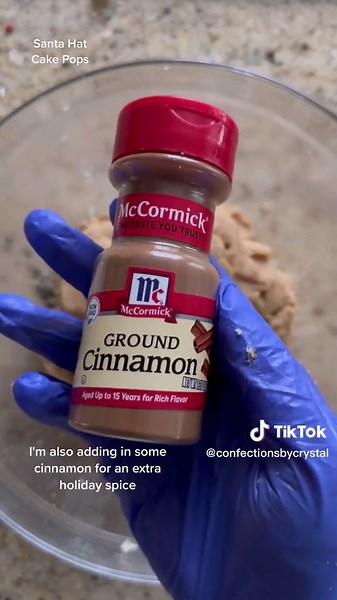Santa Hat Cake Pops Tutorial | Holiday Baking Fun!
