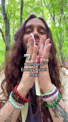 This is a complete energetic reset ✨ If you’ve been carrying too much or feeling overwhelmed, this is your place to gently release the extra weight and come back to balance. This Reiki healing uses selenite to help you ground and release stuck energy, letting you feel calm, focused and at peace. I’m sending you all lots of love, and thank you for watching! -Matt #reiki #energyreset #reikihealing #energyhealing #reikimatt #mattgangi