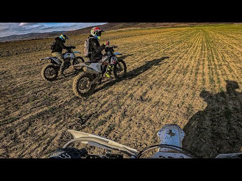 KTM EXC 450 vs HUSQVARNA FE 450 : DRAG RACE