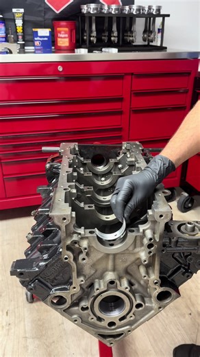 2014 RAM 1500 HEMI 5.7L Engine Rebuild Overview
