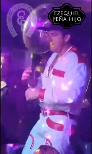 Ezequiel Peña Jr - Hijo de Cheque Peña y El Charro De México