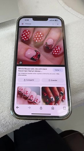Uñas Acrílicas Inspiradas en Minnie Mouse