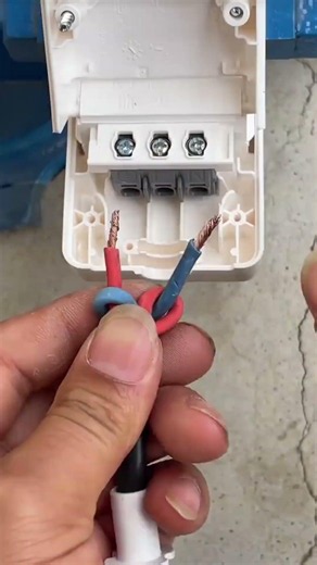 Smart Electrical Wiring Hack for Safe and Secure Cable Connections