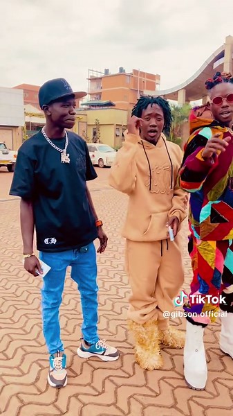 #nothernugandatiktok #gibsonofficial #acholitraditionforum #langi @kamuzu.urban.niga @_$%_@💚🍀we come in peace✌✌❤