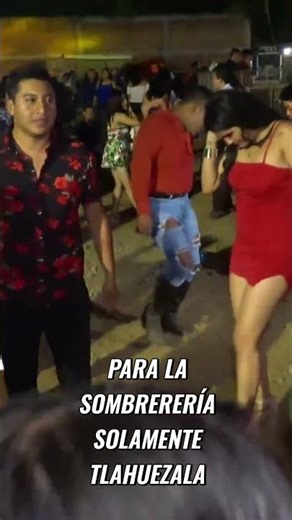 La chava de rojo -#shorts #short