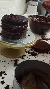 1.4M views · 16K reactions | Weekend k bad banda lazy ho e jata hai / how I manage all these urgent orders For order kindly visit Instagram account Zainab cake and cupcakes | Baking Videos by Zainab cake and cupcakes | Facebook