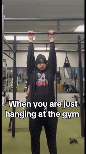 Just hanging at the gym 🐺