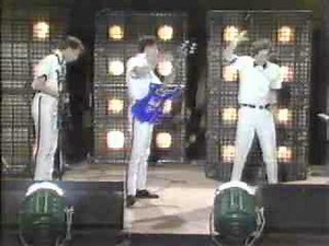 Gates of Steel, Devo live 1980