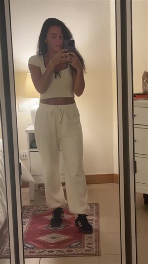 فيديوهات أنشأها Ruby🦋 (@riri_woo) باستخدام You - Skn The Divine