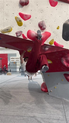 Winter Bouldering Climbing Attempt