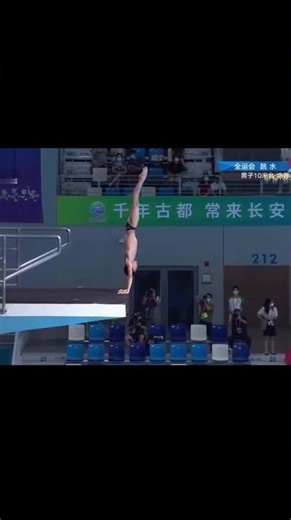 Amazing Zero splash handstand dive from Chinese Olympian diver #worldchampion#chinesediver #nosplash