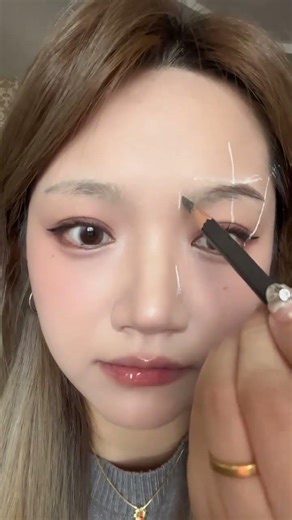 Four horizontal lines to shape the eyebrows a super simple method suitable for beginners t