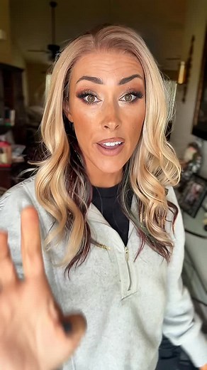 Details about this Holiday hairstyle : @sassymisfits COLLABing for a CAUSE “Christmas Solstice” will release 11/21 after the 7:30pm LIVE on Sassy Misfits. Use code NICHOLE & help provide Christmas gifts to foster children. #christmashair #holidayhair #hairstyle #holidayhairstyle #sassymisfits | Nichole Alee Brown