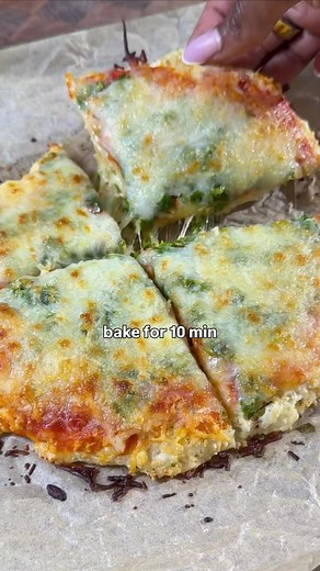 Hailey Bieber's High Protein Cottage Cheese Pizza Recipe