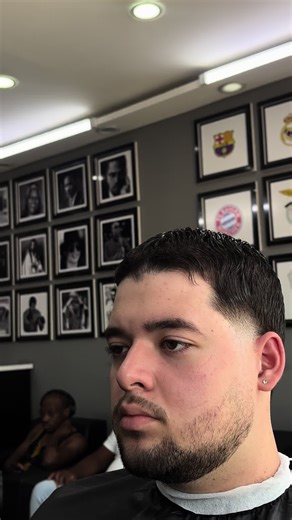 Isso é degradê limpo ou ainda dá pra melhorar? 👀💈 Sê sincero 👇🏽 #fade #degrade #barbeiro #barbershop #cortemasculino