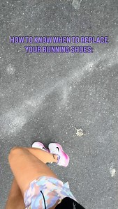 Follow me for more very important running tips 😉 . But seriously how do you know when to replace your running shoes? . 👟 Every 300-500 miles (carbon plated shoes should be replaced sooner, 100-200 miles) 👟 When the cushioning feels worn out 👟 When the sole is worn smooth 👟A change in flexibility 👟 The fabric is fraying or separating 👟 Less responsive 👟 You’re feeling new aches and pains 👟 You’re getting blisters or calluses that you weren’t getting before 👟 AND yup, when a new model or