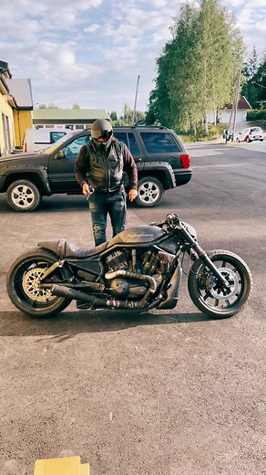 Harley Davidson V-Rod: The Ultimate Biker Experience