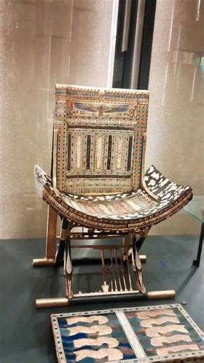 7.4K reactions · 315 shares | Silla del rey ❤️ ¿alguien ha notado qué hay al pie de la silla?  #egypttravelsguide #egipto #instagood #travel #reels #visitegypt #egypt #travelphotography #tutankamon #viralreels #viral | Egypt Travels Guide | Facebook