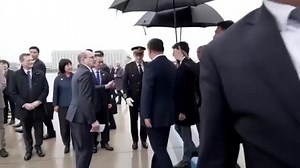 Chinese President Xi Jinping arrives in Paris to begin first trip to Europe in five years