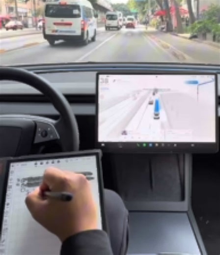 #TESLA #FSD v14.2.1 cada vez más cerca de robotaxis fully unsupervised, tan suave que puedes ir trabajando en el camino! #teslamodel3
