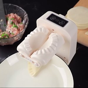 Amazon.com: Electric Dumpling Maker Machine,Household Automatic Dumpling Maker Press,Adjustable & Easy to Operate Rapid Forming Dumpling for Kitchen Pastry Making : Everything Else