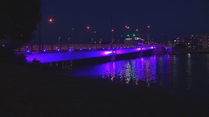 Downtown Green Bay bridges turn purple for overdose awareness