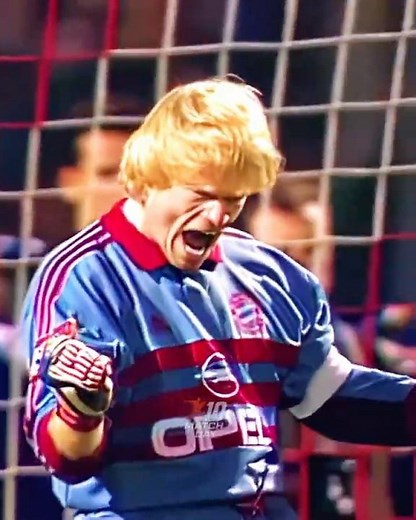 Prime OLIVER KAHN — A Ballon d’Or Goalkeeper #bayernmunich #footballshorts #shortsfeed
