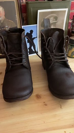 #ww1 B5 boots. Quite comfortable when broken in. Every soldier was issued a pair of these during the ‘Great War’