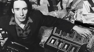 ‘Mike Kelley. God’s Oasis’ provides a deeper understanding of Kelley’s evolving career by investigating the artist’s formative years in his hometown of Detroit. Learn more as Peter Pakesch introduces the exhibition at Hauser & Wirth Zürich http://bit.ly/2JVhBpg | Hauser & Wirth