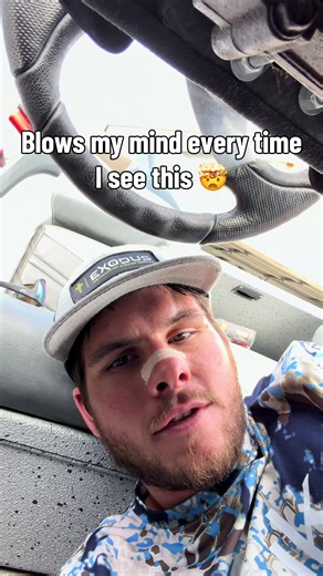 Waterproofing your connections is SUPER IMPORTANT when it comes to boats. I see this more often than you would think… 🤔 Without shrinking down your butt connectors that are made to. Your allowing moisture, corrosion, and rust to have a crack at your units power stream. This will only lead to issues down the road. 🟰🟰🟰🟰🟰🟰🟰🟰🟰🟰🟰🟰🟰 ☎️ 214-478-6506 📧 Exodusinstallation@Gmail.com #exodusinstallation #foryoupage #marineelectronics #boats