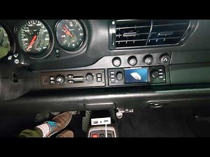 空冷ポルシェ専用オーディオシステム、ＰＣＣＭポルシェジャパン物装着タイプ９９３にガレージクレヨン、クレヨンポルシェ