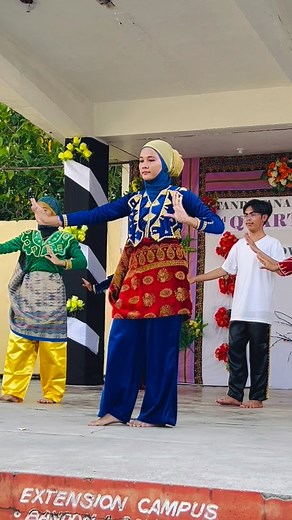 282K views · 8.4K reactions | The amazing students of Grade 11 – Amethyst perform an ancient Pangalay dance during the 2nd Quarter Convocation of T | Albiya Arbaa Idris | Facebook